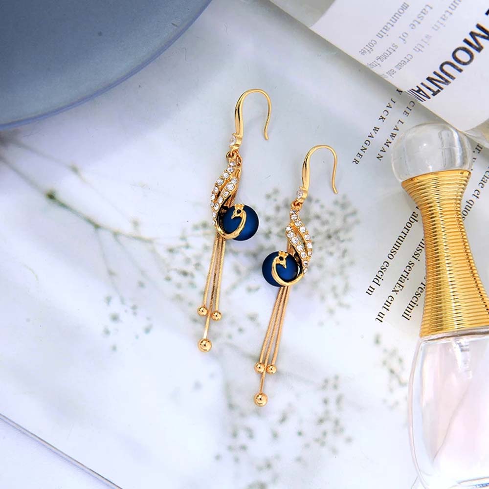 Đôi Khuyên Tai Nữ Hình Chim Công Đính Ngọc Trai Xinh Xắn