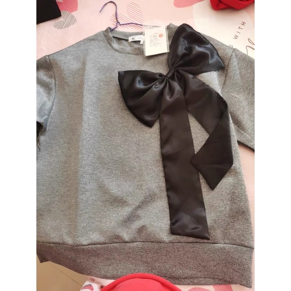 [Order 7-10 ngày] Áo nỉ hodie dáng rộng đính nơ to siêu xinh | BigBuy360 - bigbuy360.vn