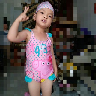 Đồ bơi bikini hình heo Peppa kèm nón cho bé gái