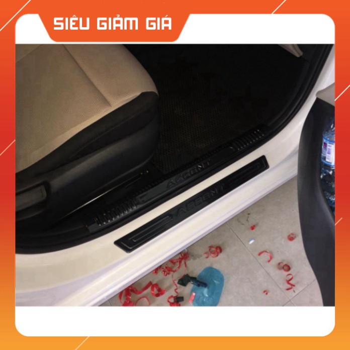 Sản Phẩm ỐP BẬC TRONG NGOÀI TITAN HUYNDAI ACCENT 2018 - 2020-2021 Hàng Cao Cấp