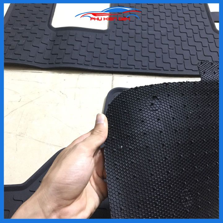 Thảm lót sàn cao su cho xe CRV, CR-V 2018-2019-2020-2021-2022-2023 chuẩn theo xe chịu lực tốt