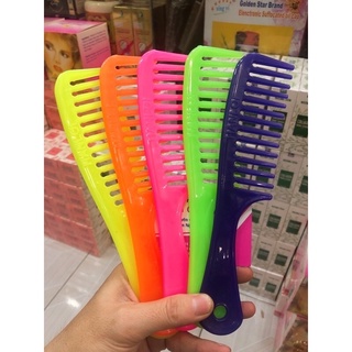 Lược nhựa thưa chải tóc rối