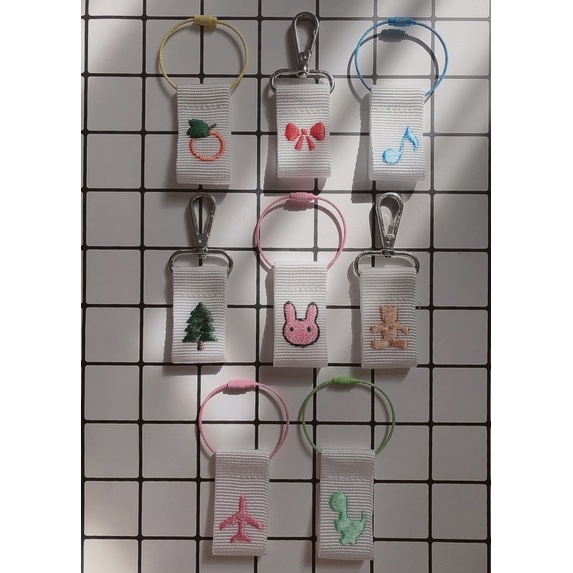 Móc khoá thêu tên mini - Mimi embroidered nametag