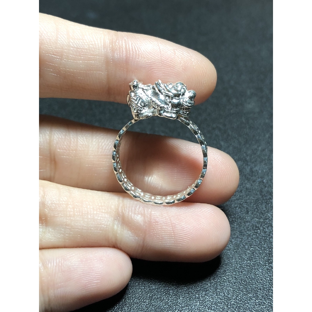 Nhẫn kim tiền tài lộc cõng tỳ hưu HANMYNGHE