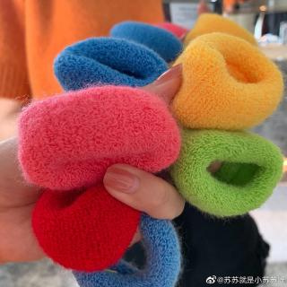 Dây buộc tóc kiểu đơn giản màu sắctrẻ trung