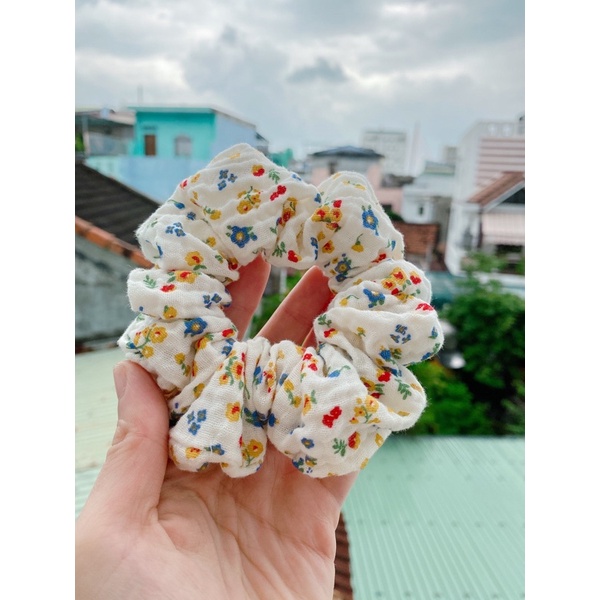 Dây cột tóc Scrunchies vải muslin/ linen hoa