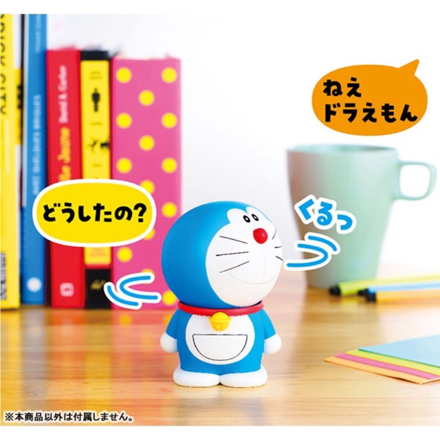 Mô hình Takara Tomy Doraemon - Look At Me dùng pin