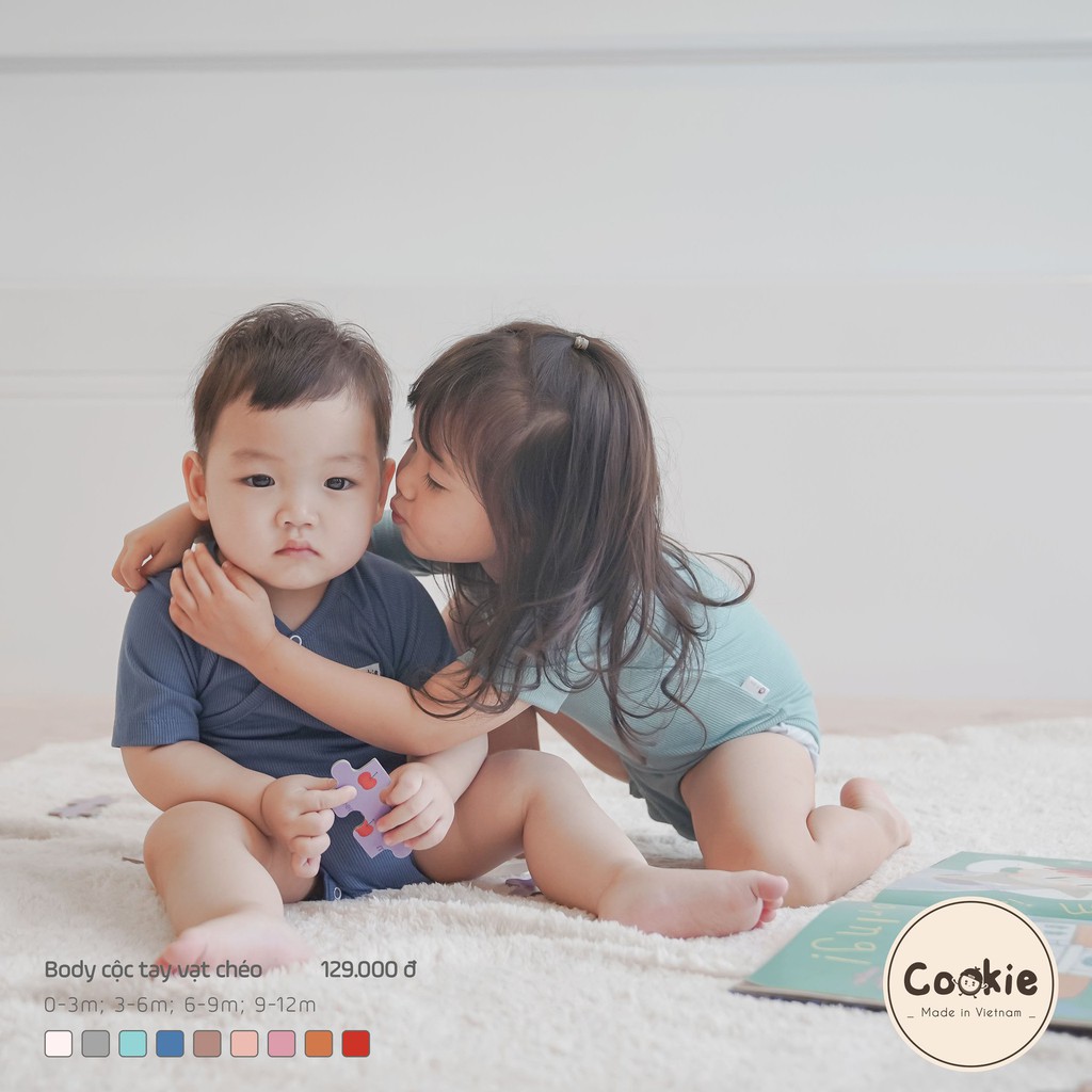 Bodysuit COOKIE Cộc Tay Vạt Chéo 0-3/3-6/6-9M Chất Liệu Air-Cool Knitwear Điều Hoà Nhiệt 4 Mùa