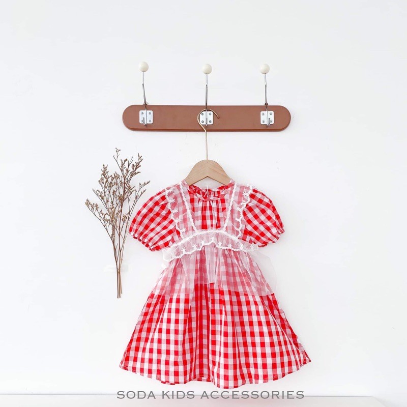 Váy kẻ đỏ kèm voan cho bé gái (Ảnh thật)