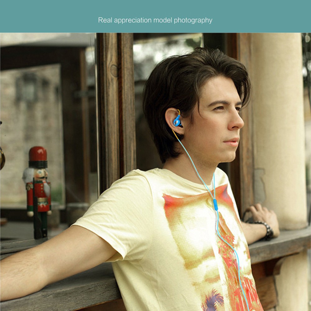 Tai nghe nhét tai kèm microphone chống nước tốt