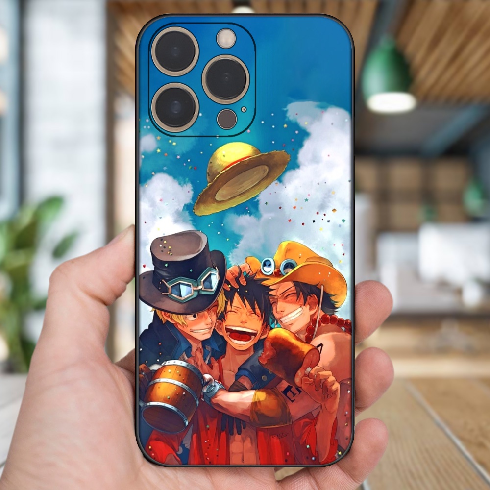 Ốp lưng iPhone 13 Pro dẻo đen cạnh vuông in hình Ace One Piece