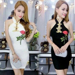 Đầm body cổ tàu cách tân hoa thêu