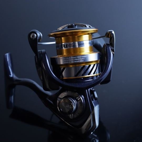 MÁY CÂU MÁY CÂU ĐỨNG CÂU LURE DAIWA REVROS LT