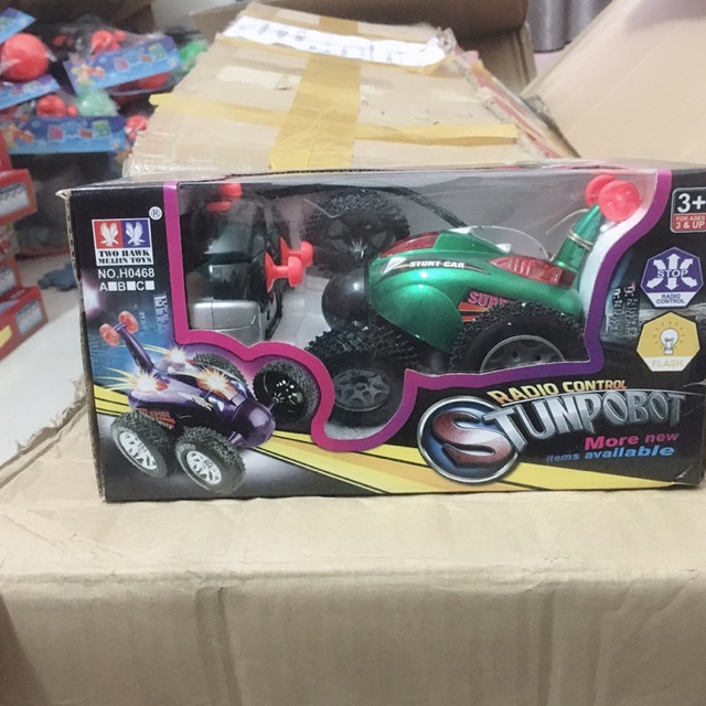 Siêu xe điều khiển Nhào lộn 360 độ