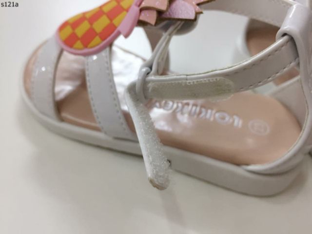 Dép sandal bé gái quả dứa dư xịn