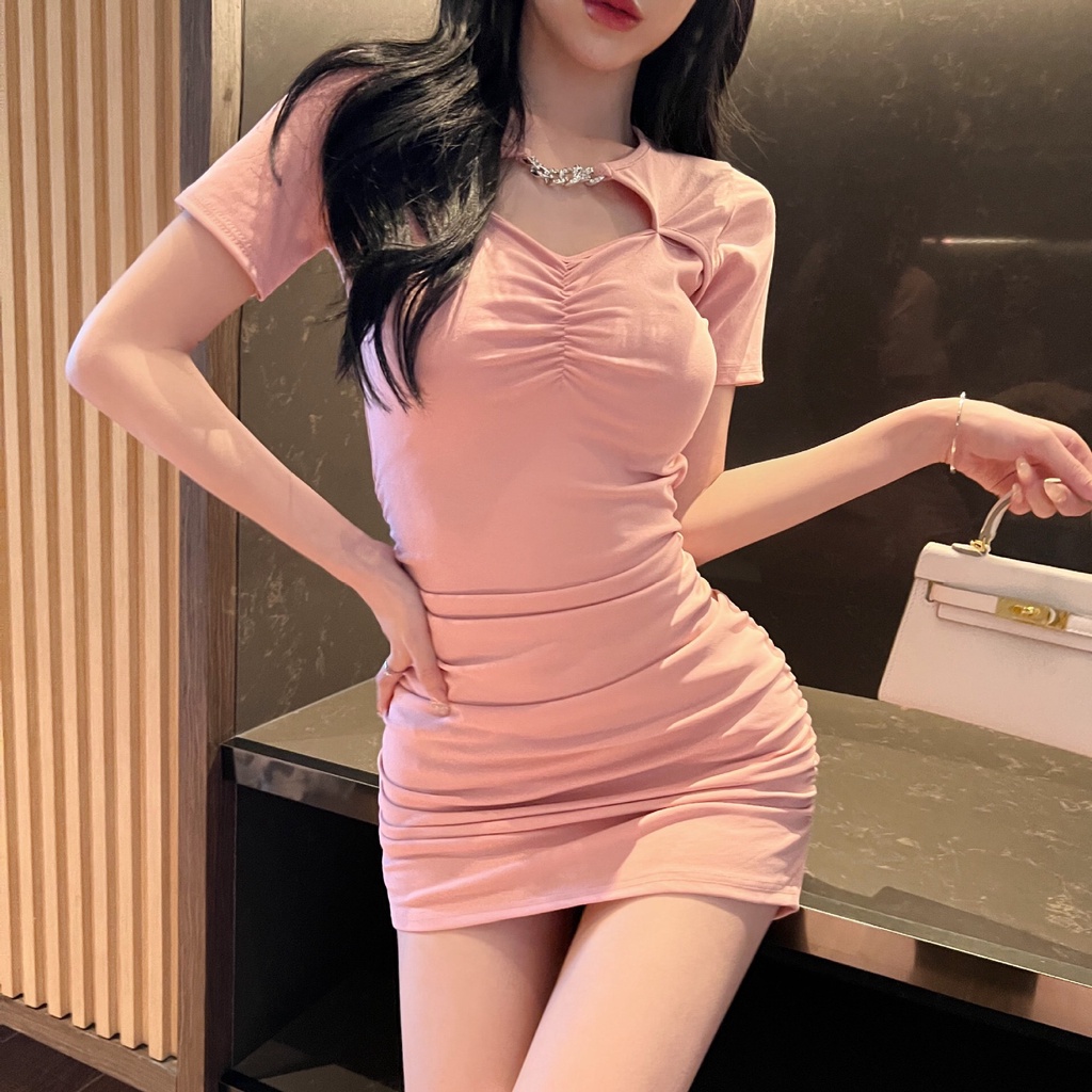 Đầm body tay ngắn hở ngực phối xích ôm body nhún hông D891