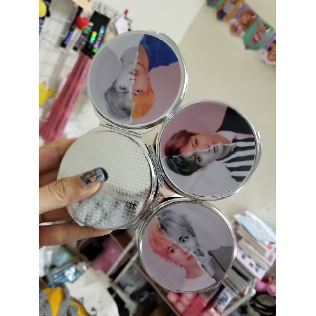 Gương cầm tay BTS, BT21, GOT7, BLACKPINK