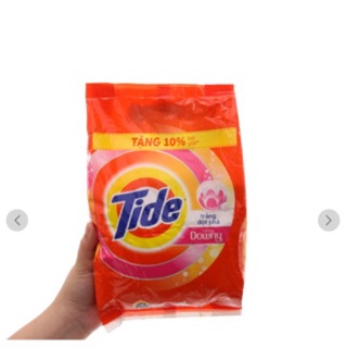 Bột giặt Tide trắng đột phá hương Downy 720g