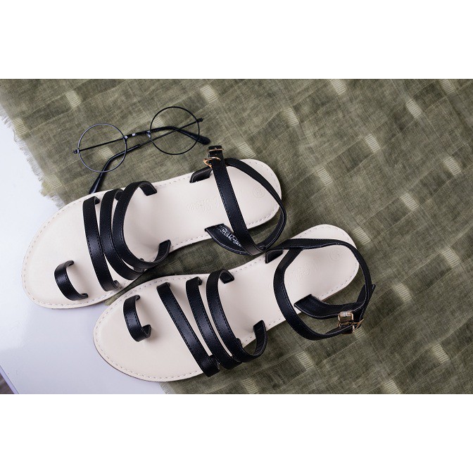 giảm sâu[Hàng chất lượng] giày sandal xỏ ngón 3 dây ngang hiệu MPH Shoes - giày sandal nữ thời trang-sandal cao cấp- đen