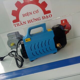 Máy rửa xe gia đình THD-2000 bảo hành 6th