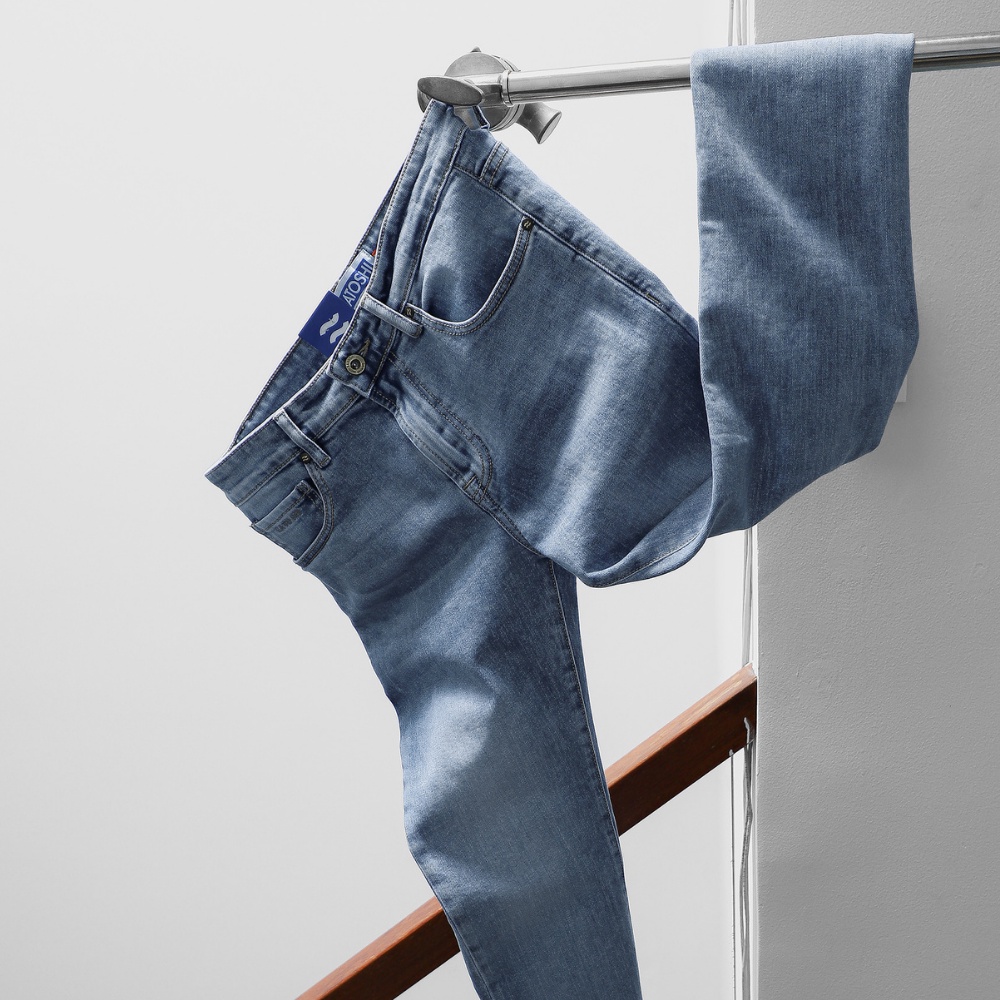 Quần jean nam Satoshi SAQJ43 màu xanh trơn, form dáng regular fit, dễ phối đồ