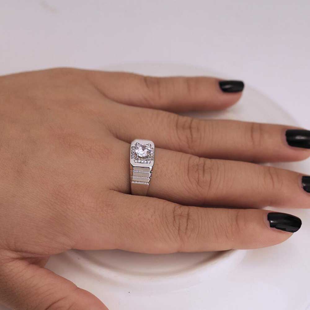 Nhẫn Thép Không Gỉ Mạ Bạc Đính Đá Pha Lê Phong Cách Sang Trọng