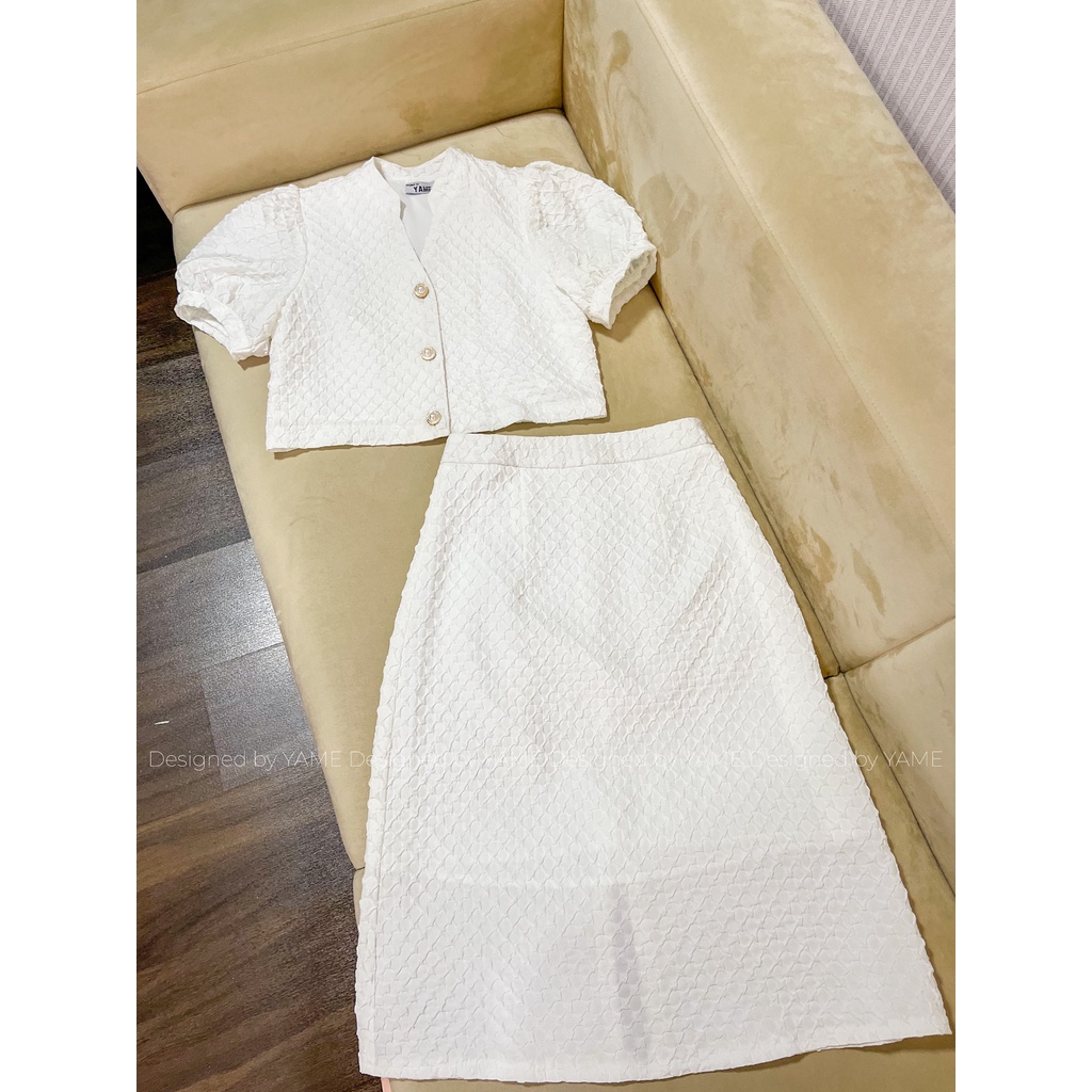 Set áo croptop chân váy dáng dài màu trắng chất xốp YAME YS24 BALI