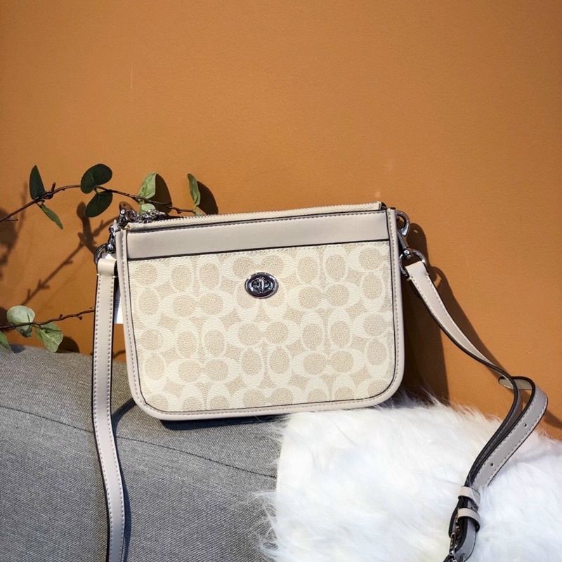 TÚI COACH SLIM TURNLOCK C6663