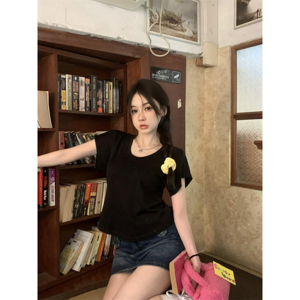 Áo Thun Cổ Chữ U Ngắn Tay Dáng Ôm Thời Trang Đơn Giản 63073