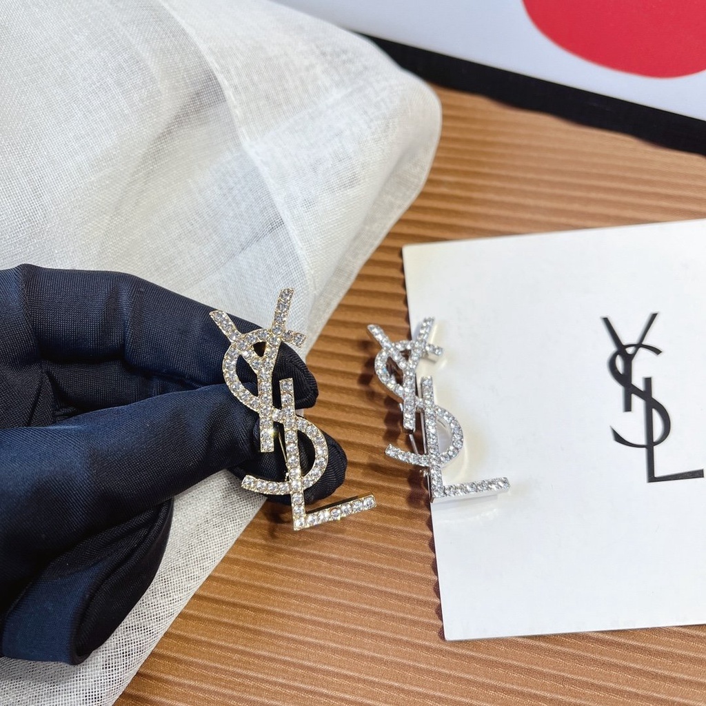 Huy Hiệu Cài Áo Hình YSL Thời Trang Cho Nam Nữ