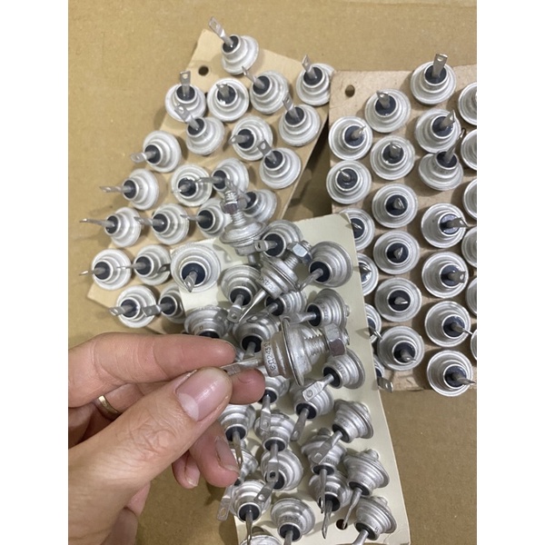 Điot 10 A Nga mới