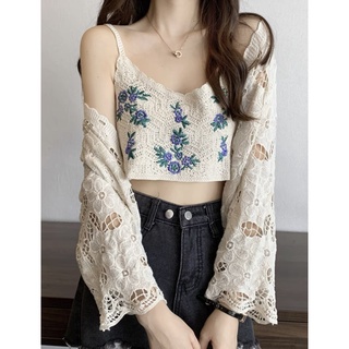 Áo 2 dây len móc vintage có họa tiết thêu
