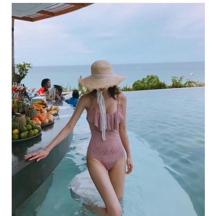 Monokini liền 2s bèo ngực M