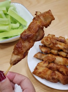 Thịt gà xiên que CP