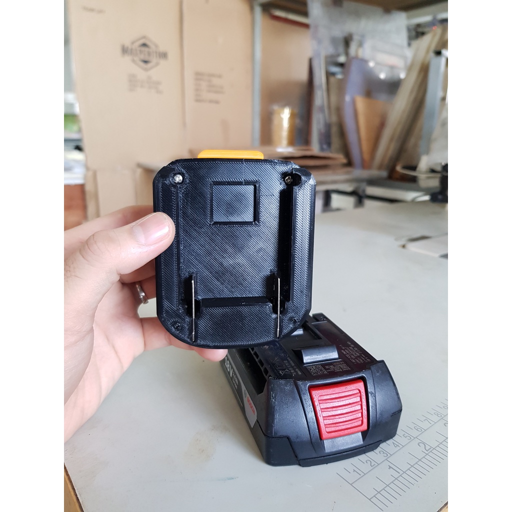 Đế chuyển Pin Bosch 18v Trượt sử dụng cho máy Makita Trượt