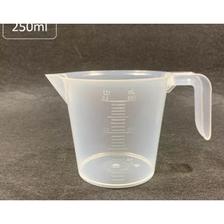 Ca nhựa chia vạch 250ml