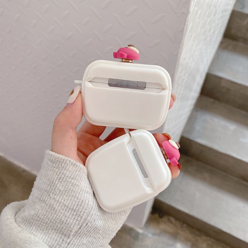 Vỏ bảo vệ hộp sạc tai nghe Airpods 1 2 pro bằng Silicon hoạ tiết Gấu dâu