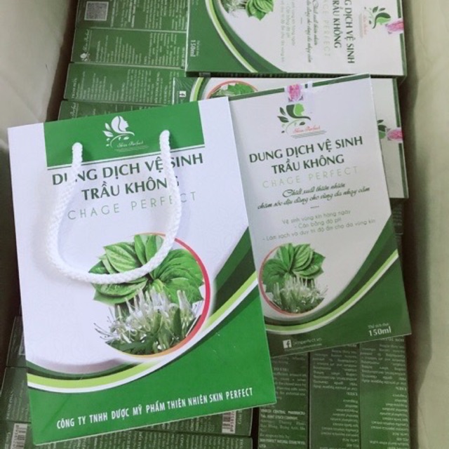 Dung dịch vệ sinh trầu không (mẫu mới kèm túi)