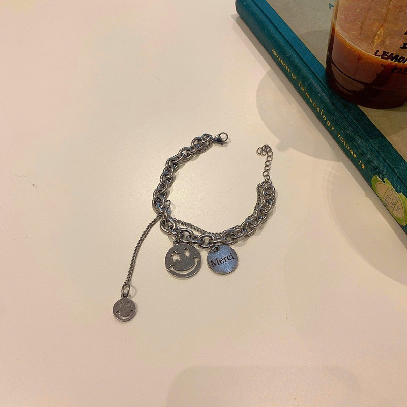 Vòng Tay Chất Liệu Thép Titan Hình Mặt Cười C138