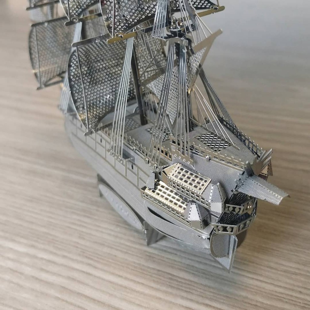 Mô Hình Lắp Ghép 3D Kim Loại Tự Ráp Tàu Người Hà Lan Bay The Flying Dutchman - Chưa Lắp