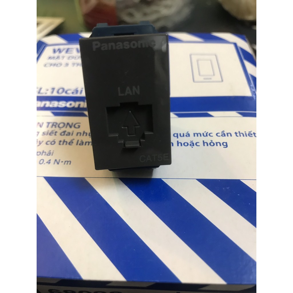 Hạt Mạng Màu Đen Wide Panasonic CAT 5