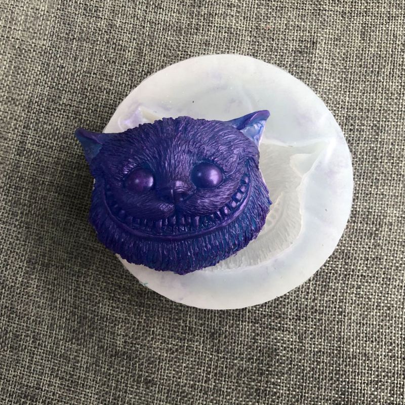Khuôn Làm Bánh Bằng Gốm Sứ Mềm Hình Đầu Lâu Độc Đáo
