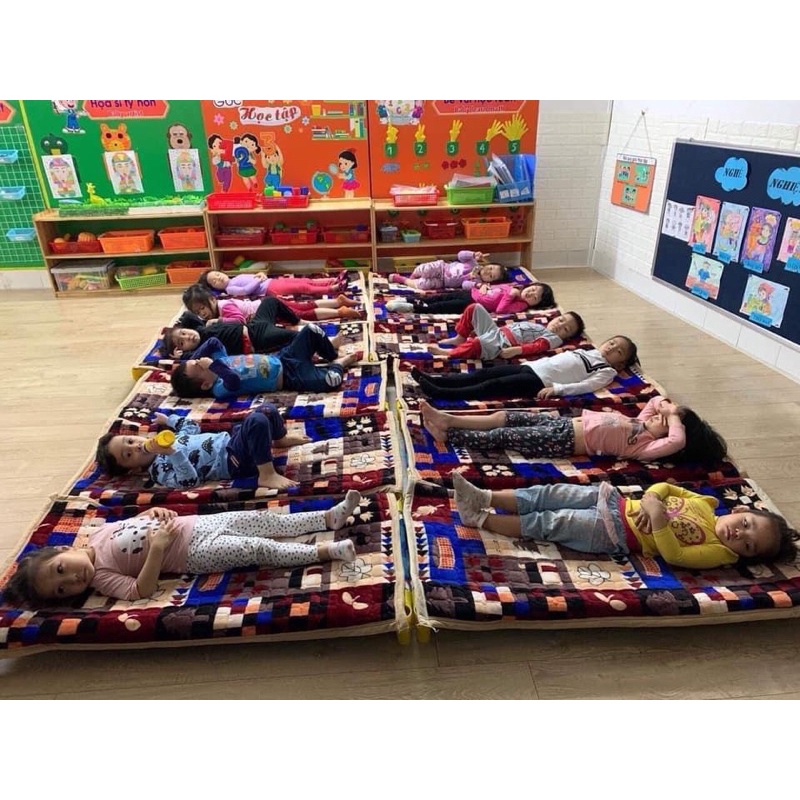 Thảm nỉ trải giường cho bé mầm non tiểu học kích thước 80x120cm