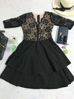 Đầm ren tầng phối nơ eo