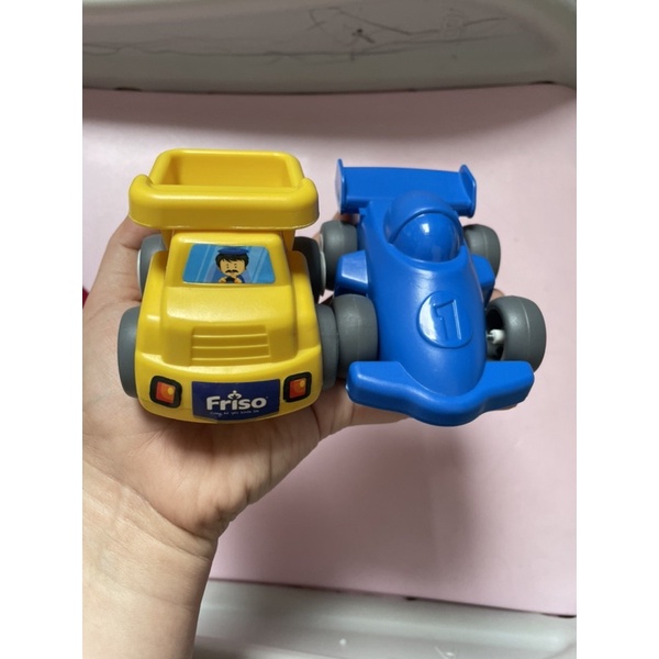 Set 2 xe hoặc 1 xe+1 máy bay đồ chơi chạy trớn friso.