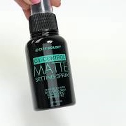 Xịt khóa make up City Color dành cho da dầu Oil Control Chai 75ml