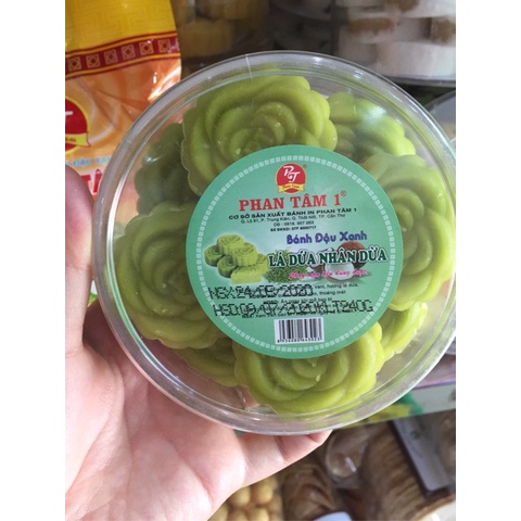 COMBO 3 HỘP BÁNH ĐẬU XANH LÁ DỨA NHÂN DỪA PHAN TÂM - hộp 240gr
