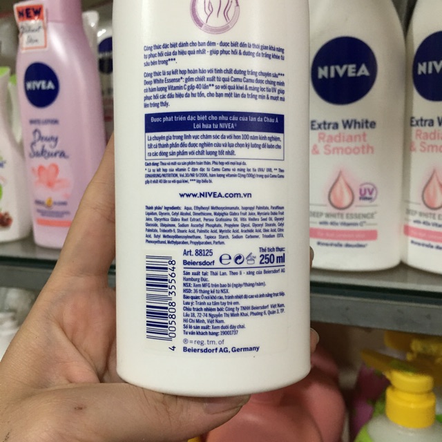 Sữa dưỡng thể Nivea Night White Collagen 250ml