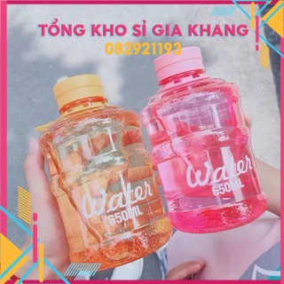 sp265 Bình đựng nước nhựa trong Water có quai cầm 650ml