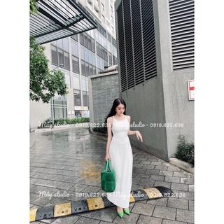 Đầm maxi hở lưng dáng dài